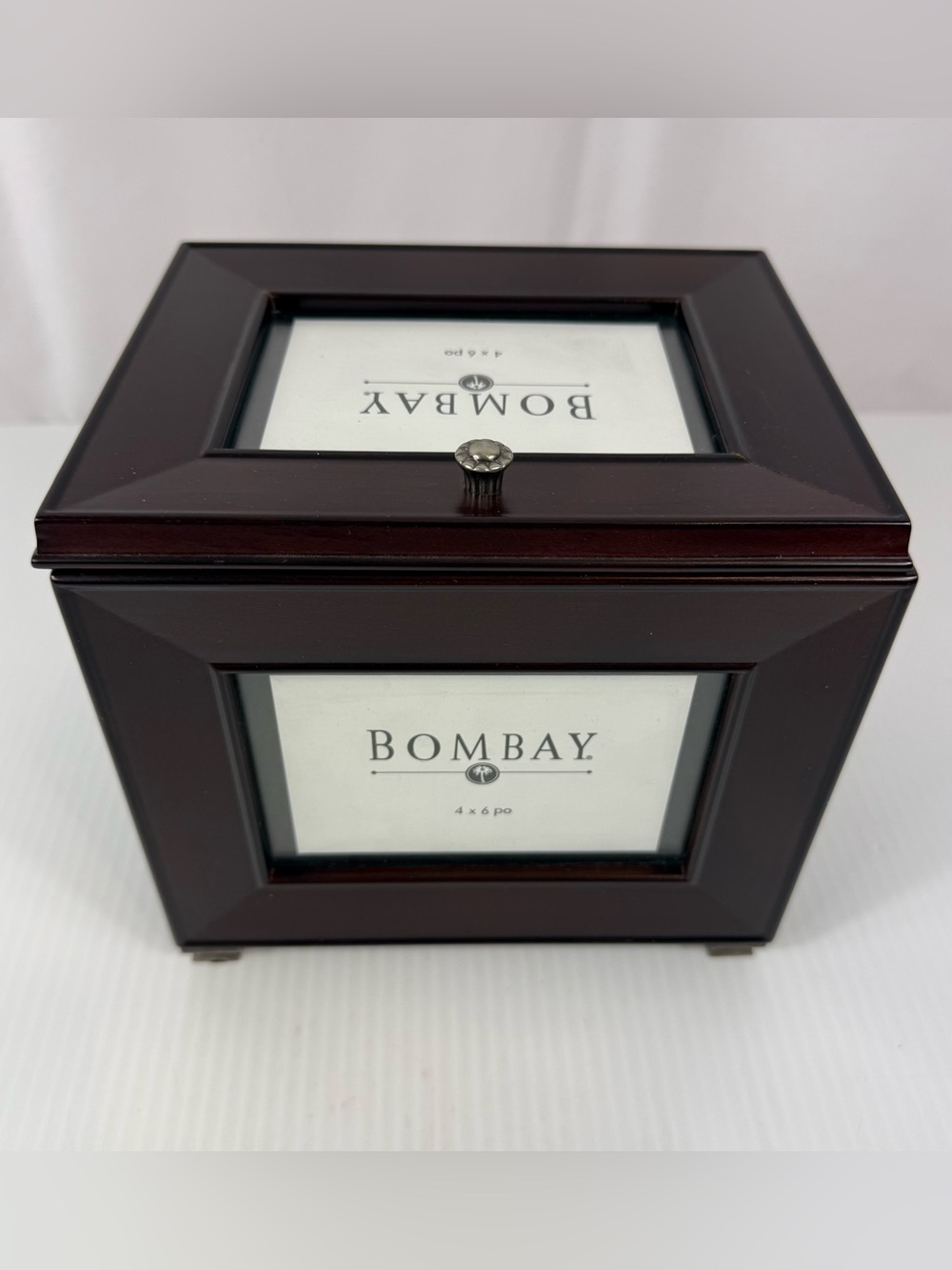 Vtg Bombay Company Mahogany Wood 4X6 Photo Box Storage Lift Top 2001 Never Used
